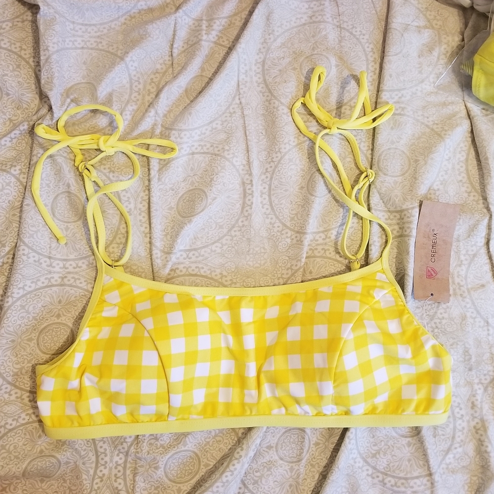 NWT Yellow Checkered Bikini Top (L)